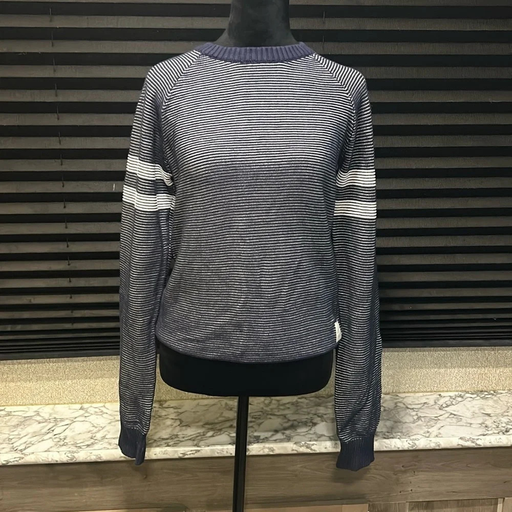 Joes Jeans Boys Long Sleeve Crewneck Blue & White Textured Stripe Sweater Large